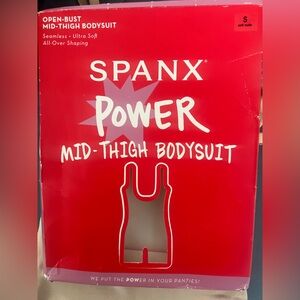 Spanx power mid thigh bodysuit sz small soft nude NWT